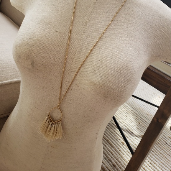 Simple Long Gold Natural Tassel Pendant Necklace - Picture 2 of 2
